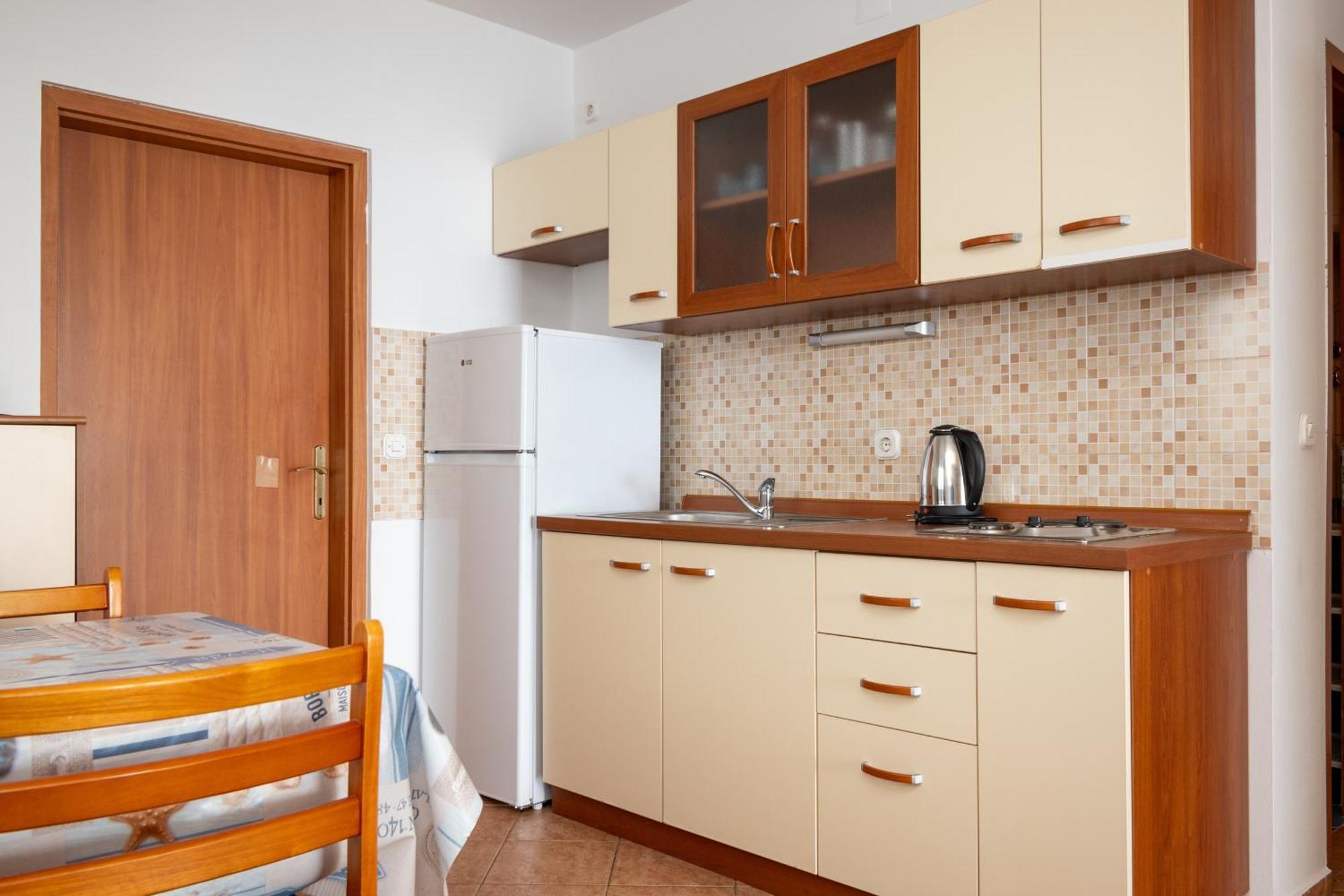 Apartments By The Sea Mandre, Pag - 4092 Kolan Quarto foto